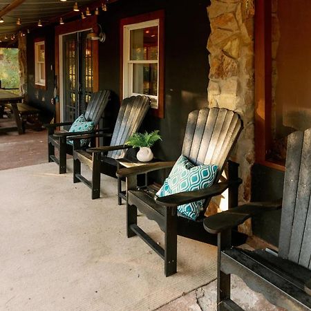 Hot Tub Charming & Chic Mountain Gem On Sleepy Creek Villa Berkeley Springs Eksteriør billede