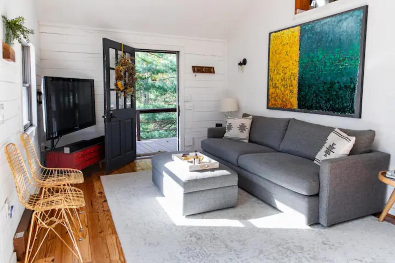 Hot Tub Charming & Chic Mountain Gem On Sleepy Creek Villa Berkeley Springs Eksteriør billede