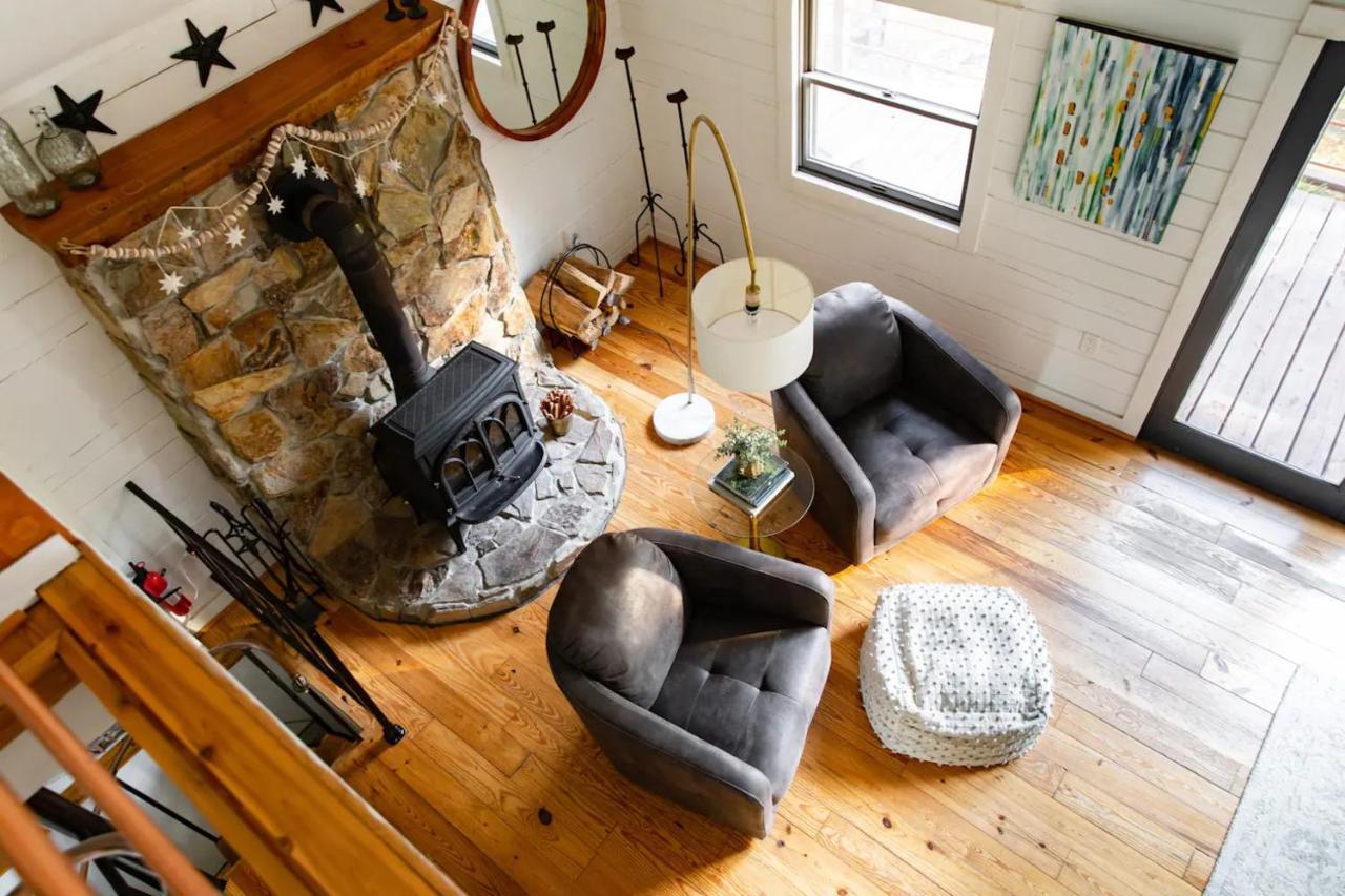 Hot Tub Charming & Chic Mountain Gem On Sleepy Creek Villa Berkeley Springs Eksteriør billede