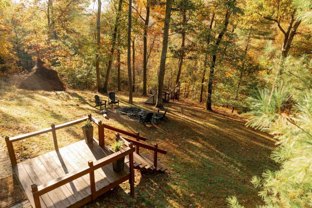 Hot Tub Charming & Chic Mountain Gem On Sleepy Creek Villa Berkeley Springs Eksteriør billede