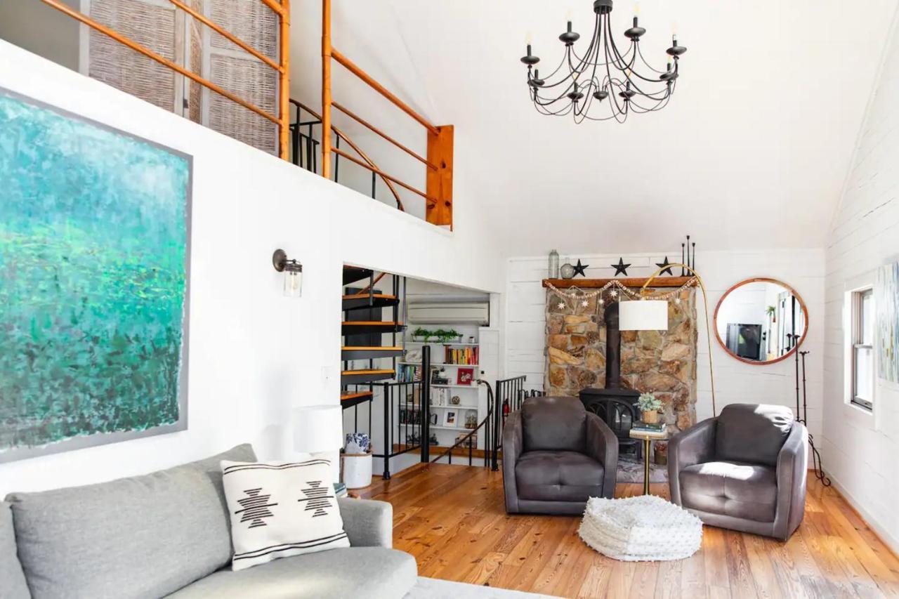 Hot Tub Charming & Chic Mountain Gem On Sleepy Creek Villa Berkeley Springs Eksteriør billede